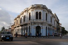 55 Cuba - Havana Centro - Triangular Building.JPG